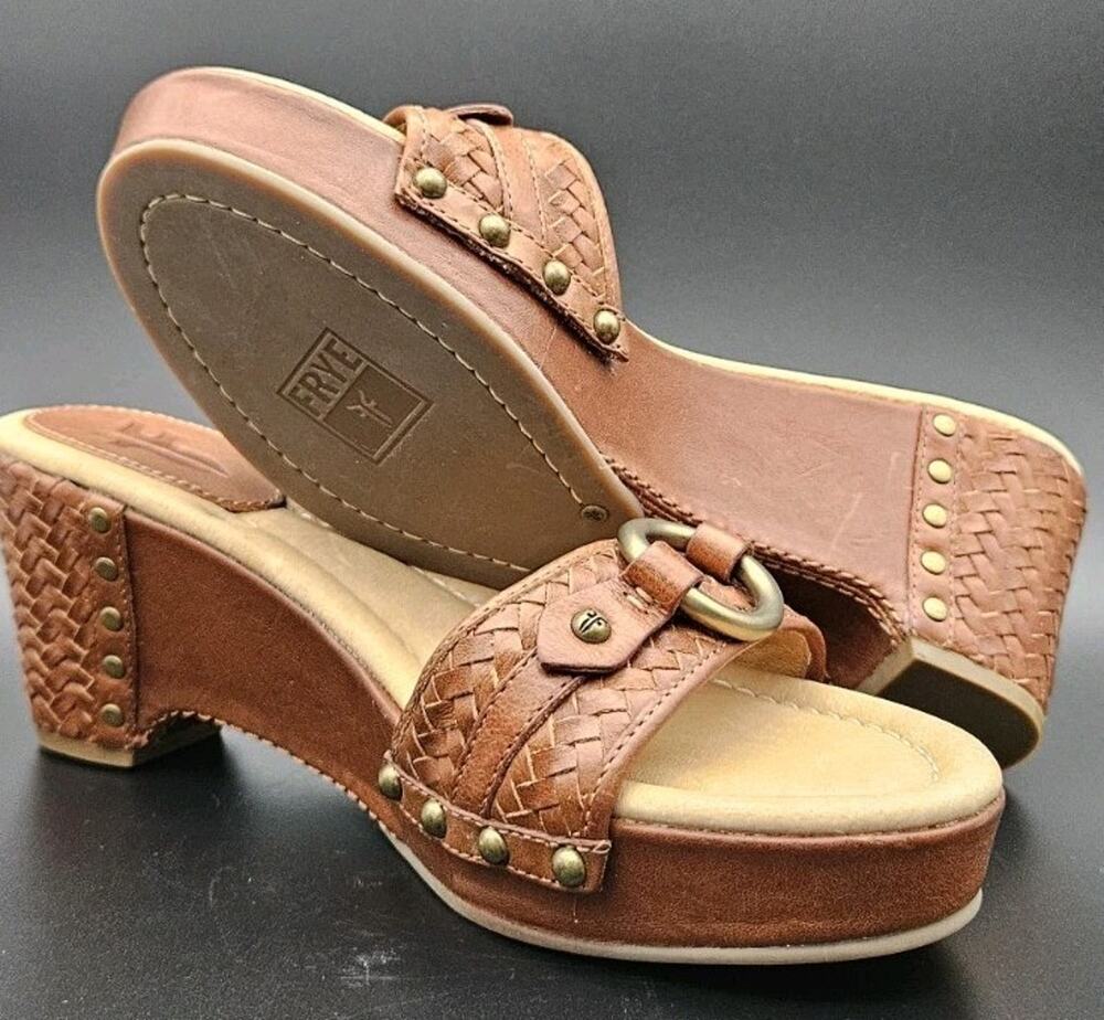 Frye Isabel Ring Slide Woven Leather Wedge Sandals Brass Studs Women's Size 9.5